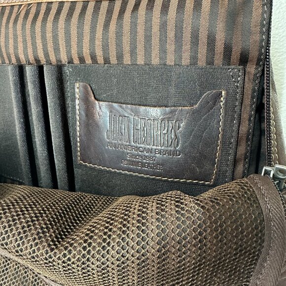 Jack Georges Voyager Unisex Buffalo Leather Compact Convertible Backpack - Picture 8 of 8